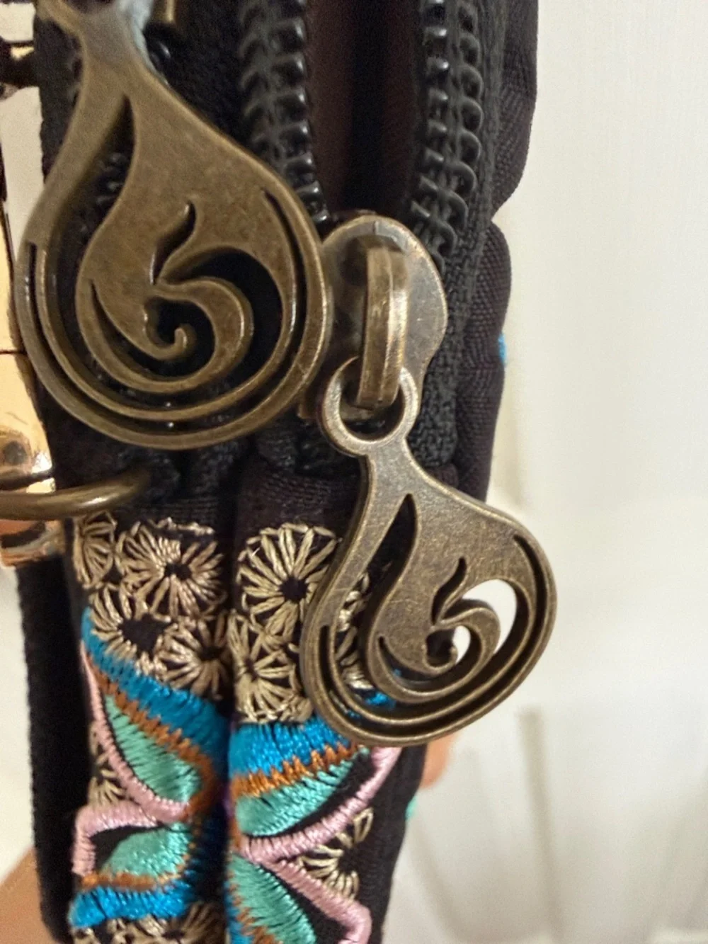 Embroidered Floral Crossbody Bag - Black Multi